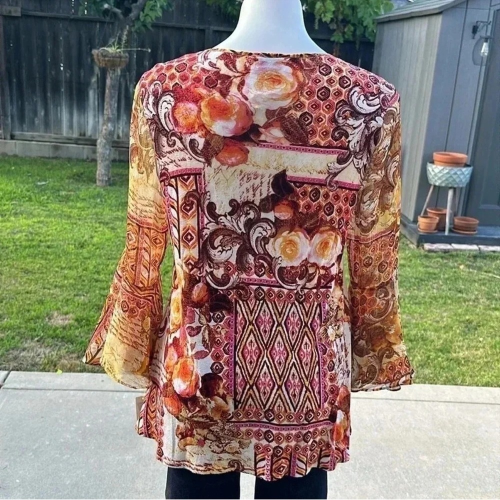 V Cristina Boho Floral Multicolor Women's Top Size M Lightweight - Picture 2 of 7